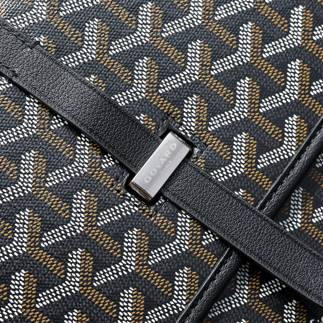 Goyard Large Messenger Bag, Stylish and Functional, Celebrity Favorite 5 i1736836905 1565 4