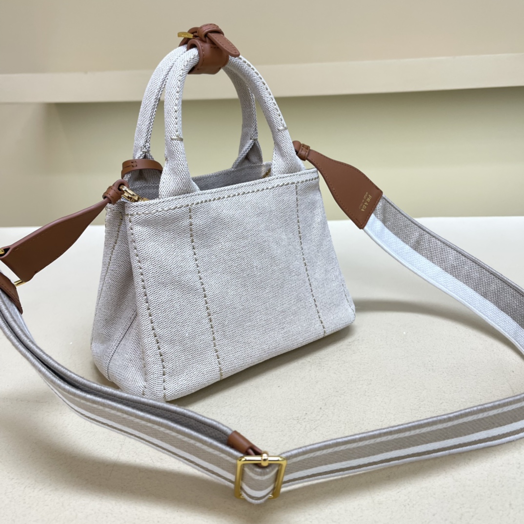 prada"Japan Limited Mini Thick Thread Pear Blossom Bag"