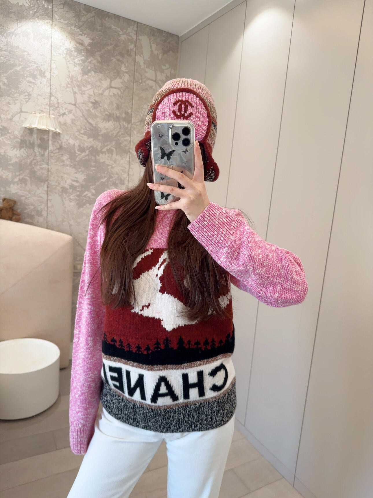 NO:311779,Chane* 24N autumn and winter ski series new styles Snow Mountain Sweater | Exclusive yb development!  High-end production!  The hot model is a cashmere special spinning mixed woven. Almost all colors are cashmere, and the white dots are wool, so this model has cashmere texture, and it is comfortable to use a German imported wool hanging machine. All colors are ordered and dyed, so it takes a month from the original version to the development. The real good things are worth waiting for. How can those methods of finding alternative yarns for speed be compared with our attitude of pursuing perfection? Strongly recommended!  S/M/L, Chanel, sweaters, alexander wang19860909批Chane* 24N 秋冬滑雪系列新款 雪山毛衣丨独家yb开发！高版出品！爆款 这款是羊绒特纺纱混合编织,所有彩色几乎都是羊绒,白色点点部分是羊毛,所以这款就是羊绒质感,贴身也舒服选用德国进口挂毛机机制作.所有颜色全部订染,所以从原版到开发用了一个月,真正的好东西是值得等待的,那些为了速度而找替代纱线的做法,怎么能跟咱们这追求完美的态度相比呢～强力推荐呀！现货发售S/M/L,,chanel,sweaters,alexander wang,Women's clothing