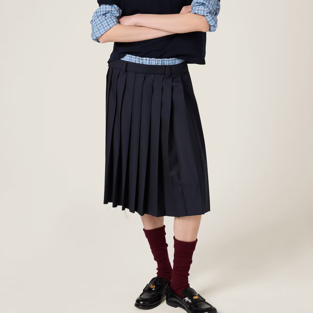 NO:313362,Batch Mium*u 25Ss Spring and Summer New Style Plaid Spliced ​​Mid-length Pleated Skirt | Exclusive YB Development!  High-end production!  Classic high-waist A-line skirt, this season's latest plaid styling waist, front and rear pieces heavy pleated, exquisite pleat position and pleat volume, full of girlishness~ all seasons are versatile~ On-site sale S/M/L,,miumiu, skirts, alexander wang19860909批 Mium*u 25Ss春夏新款 格子拼接中长款百褶半身裙丨独家yb开发！高版出品！经典高腰A字裙型,这一季最新的格子拼接腰身,前后片重工打褶,褶位和褶量精致工艺高级,满满的少女感~四季实穿百搭~现货发售 S/M/L,,miumiu,skirts,alexander wang,Women's clothing