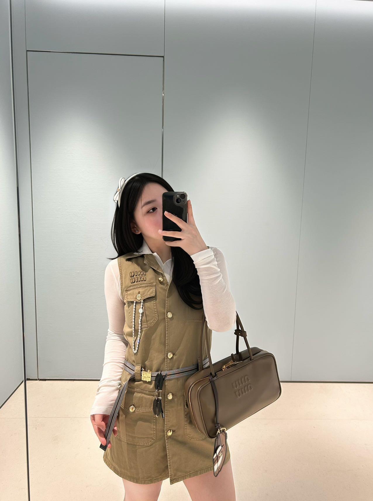 NO:329511,,,alexander wang19860909,,alexander wang,Women's clothing