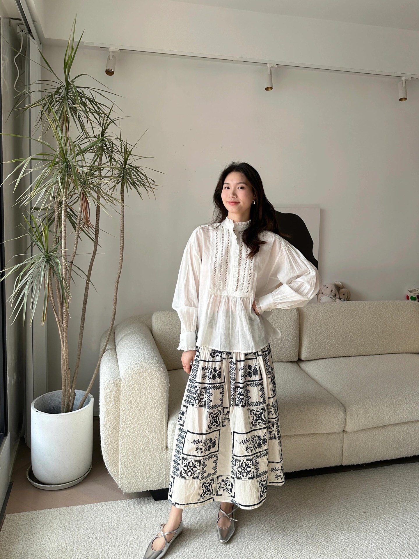 NO:329586,Raw ston* 25Ss spring and summer new style, national style three-dimensional embroidered water-soluble skirt丨Exclusive high-end production!  The small skirt is the kind that makes you effortless in summer admission tickets. The full-style skirt is graceful and charming. A plaid skirt with a sense of atmosphere. Whoever wears it looks good!  Excellent choice for summer daily and vacation!  Custom fabrics are light and breathable!  Sisters!  Close your eyes and rush!  S/M/L, skirts, alexander wang19860909Raw ston* 25Ss春夏新款 名族风立体刺绣水溶半身裙丨独家高版出品！小裙子才是是夏天的入场劵让你美毫不费力的那种 造型感满分裙型曼妙动人 自带氛围感的一条格子裙 谁穿谁好看！是夏日日常和度假的极佳选择！定制面料轻薄透气！姐妹们！都给我闭眼冲！现货发售S/M/L,,skirts,alexander wang,Women's clothing