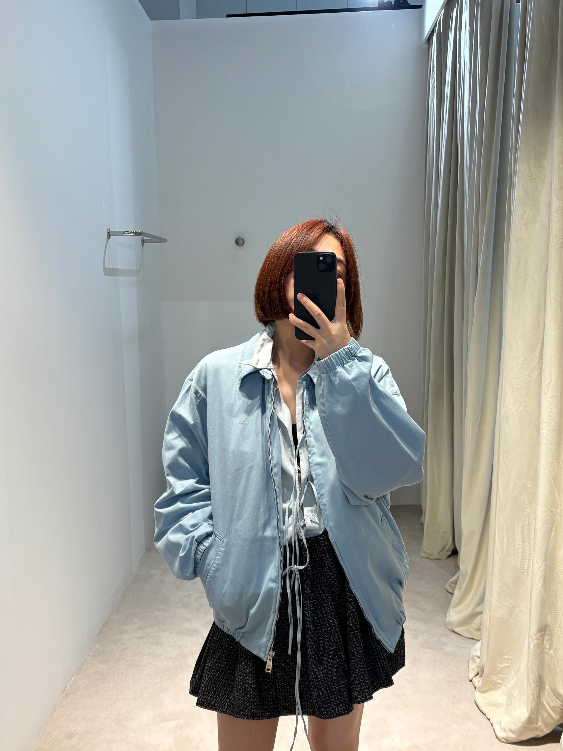 NO:332834,Prad* 25SS early autumn new style, low-saturation color old cadre jacket | Exclusive high-end production!  Imported high-density worsted twill pure cotton fabric has a wide and comfortable texture!  Three-dimensional tailoring loose fit is high-end and fashionable!  All-match, not picky, and look slim. Perfect workmanship quality depends on the details. S/M/L, prada, jackets & coats, jackets & coats, alexander wang19860909Prad* 25SS早秋新款 低饱和色度老干部夹克外套丨独家高版出品！进口高密度精纺斜纹纯棉面料质感挺阔舒适！立体剪裁宽松版型高级时髦！百搭不挑人上身巨显瘦.完美做工品质看细节. 现货发售 S/M/L,,prada,jackets & coats,jackets & coats,alexander wang,Women's clothing