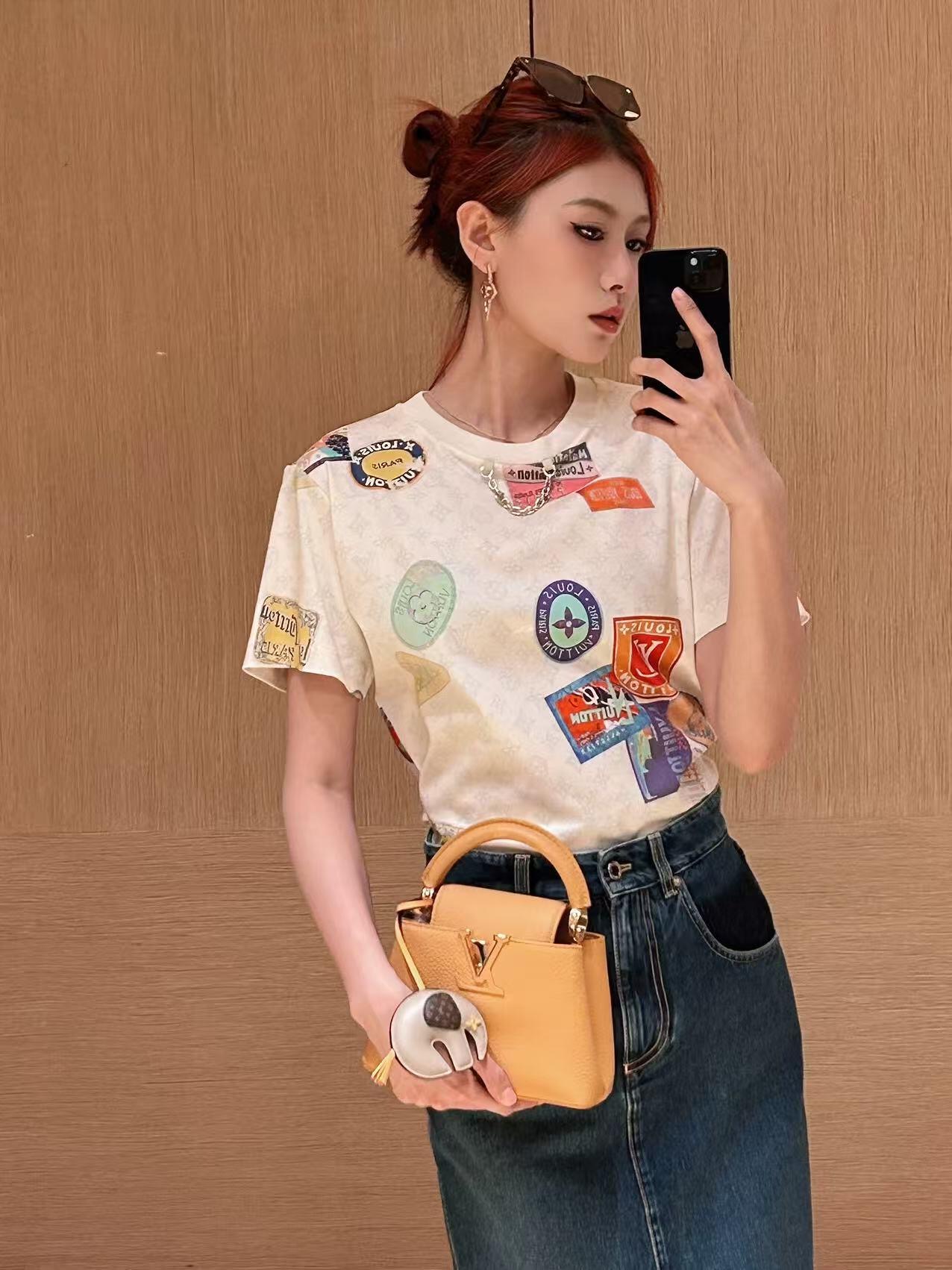 Louis Vuitton Women's Cotton Knit T-Shirt with Monogram Logo and Chain Detail 4 i1745986567911 4230 0 3