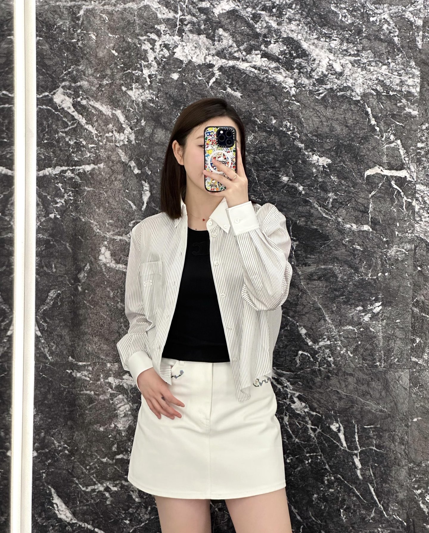 NO:334015,Model number G25051418 CELIN* new model high-end custom original letter logo hardware accessories embroidered flower decoration high-waisted slim denim skirt skirt!  Off-white, 26.27.28.29 (27 size waist 74, hip 94, skirt length 37) hair, celine, skirts, alexander wang19860909款号G25051418 CELIN*思琳新款 高端定制原版字母logo五金配件刺绣花朵装饰高腰显瘦牛仔短裙半身裙！米白色,26.27.28.29（27码腰围74,臀围94,裙长37）发,,celine,skirts,alexander wang,Women's clothing