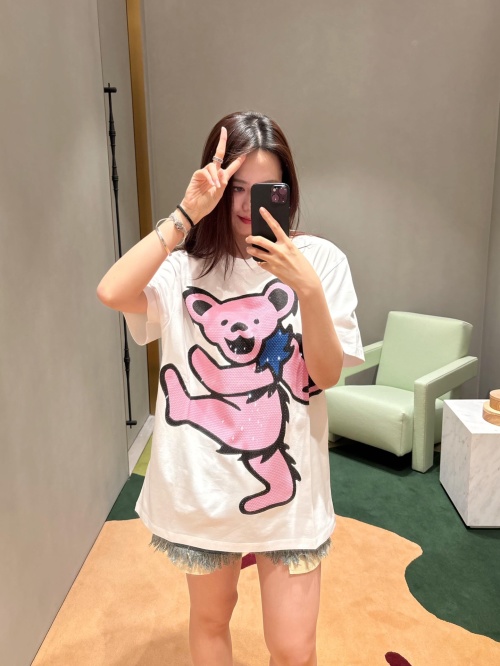 Loewe x Grateful Dead Pink Bear Tee - Trendy Short Sleeve T-Shirt 1 Loewe x Grateful Dead Pink Bear Tee - Trendy Short Sleeve T-Shirt