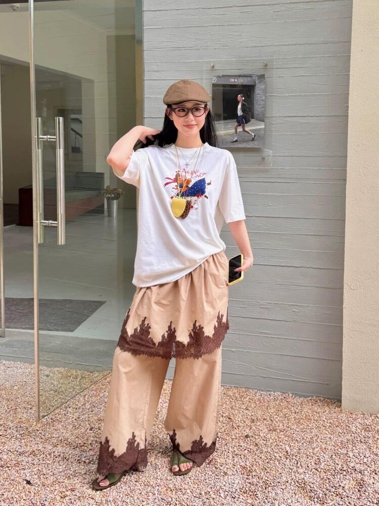 NO:433863,Asyus 25Ss spring and summer new style, Little Girl Printed Round Neck Short-sleeved T-shirt丨Exclusive high-end production!  Fun graffiti design printed T-shirt, versatile and super cute, girl graffiti printing shoulder-falling design, super comfortable, paired with shorts, the lower body is missing and easy to control~Spot S/M/L,, shorts, T-shirt,tees, t-shirt,alexander wang19860909Asyus 25Ss春夏新款 小女孩印花圆领短袖T恤丨独家高版出品！趣味涂鸦设计印花T恤 穿上身百搭又超级可爱♀少女涂鸦印花落肩设计版型超舒服 搭配短裤 下半身失踪穿搭轻松拿捏～现货发售S/M/L,,shorts,T-shirt,tees，t-shirt,alexander wang,Women's clothing