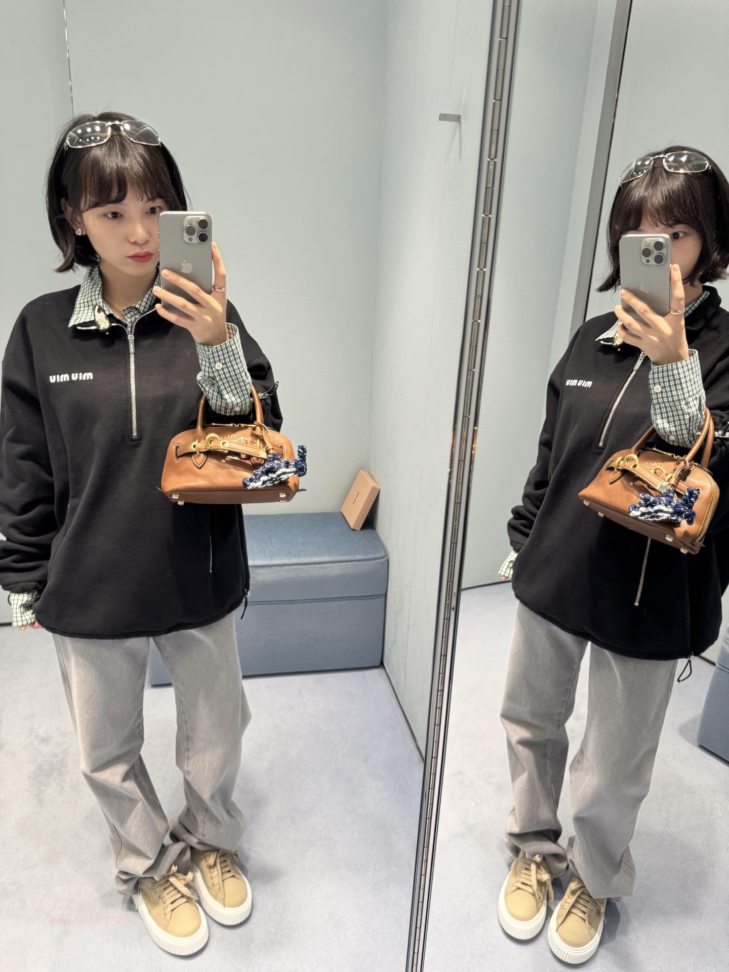 💰批330 🆕Miumi* 25Fw早秋新款 微标字母刺绣半拉链卫衣丨⚠独家yb开发！高版出品！这款半拉链的卫衣会更加的随意慵懒 属于知识分子风又夹带了点old money味 面料舒适柔软但整体版型挺阔 半拉链领口跟下摆抽绳可以随意调节变换造型 侧口袋容量都很大满足日常需 整件衣服有三条拉链 光泽度质感都超好 整体看起来简约高级～现货发售S/M/L