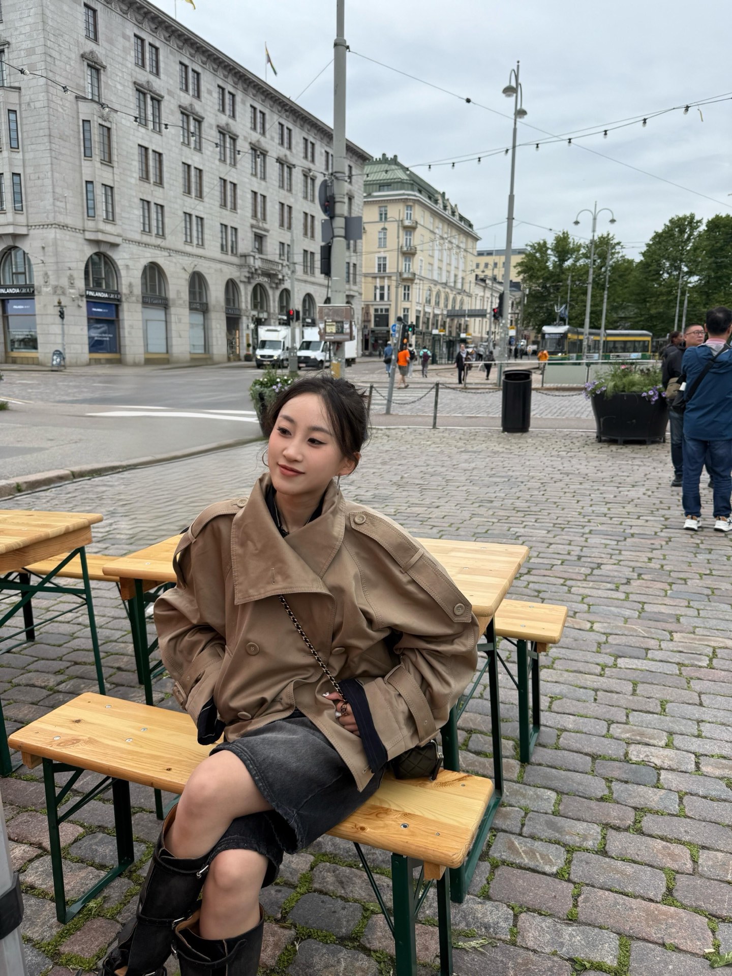 NO:464583,Acne studi*s 25Fw early autumn new style old money retro style short jacket windbreaker jacket | Exclusive yb development!  High-end production!  One of the representative items of 'Barn Style' that has been popular recently!  Original custom dyed tooling fabric!  The retro khaki color with a very autumn atmosphere, the style is quite crisp and it is neat!  Inner plaid wool lining!  The back is decorated with old leather cards, and the cuffs are also equipped with adjustable Japanese cufflinks. We spare no expense to achieve perfect restoration. It is the type of love that goes on and goes on!  S/M/L, acne studios, jackets & coats, jackets & coats, alexander wang19860909Acne studi*s 25Fw早秋新款 老钱复古风短款夹克风衣外套丨独家yb开发！高版出品！最近爆火的“巴恩风”代表单品之一！原版定制定染工装面料！很有秋天氛围的复古卡其色,版型挺括赶紧利落！内里格纹羊毛里衬！后背做了做旧皮牌点缀,袖口还加了可调节的日字袖扣,我们不惜成本,只为做到完美还原.属于越穿越爱的类型！现货发售S/M/L,,acne studios,jackets & coats,jackets & coats,alexander wang,Women's clothing