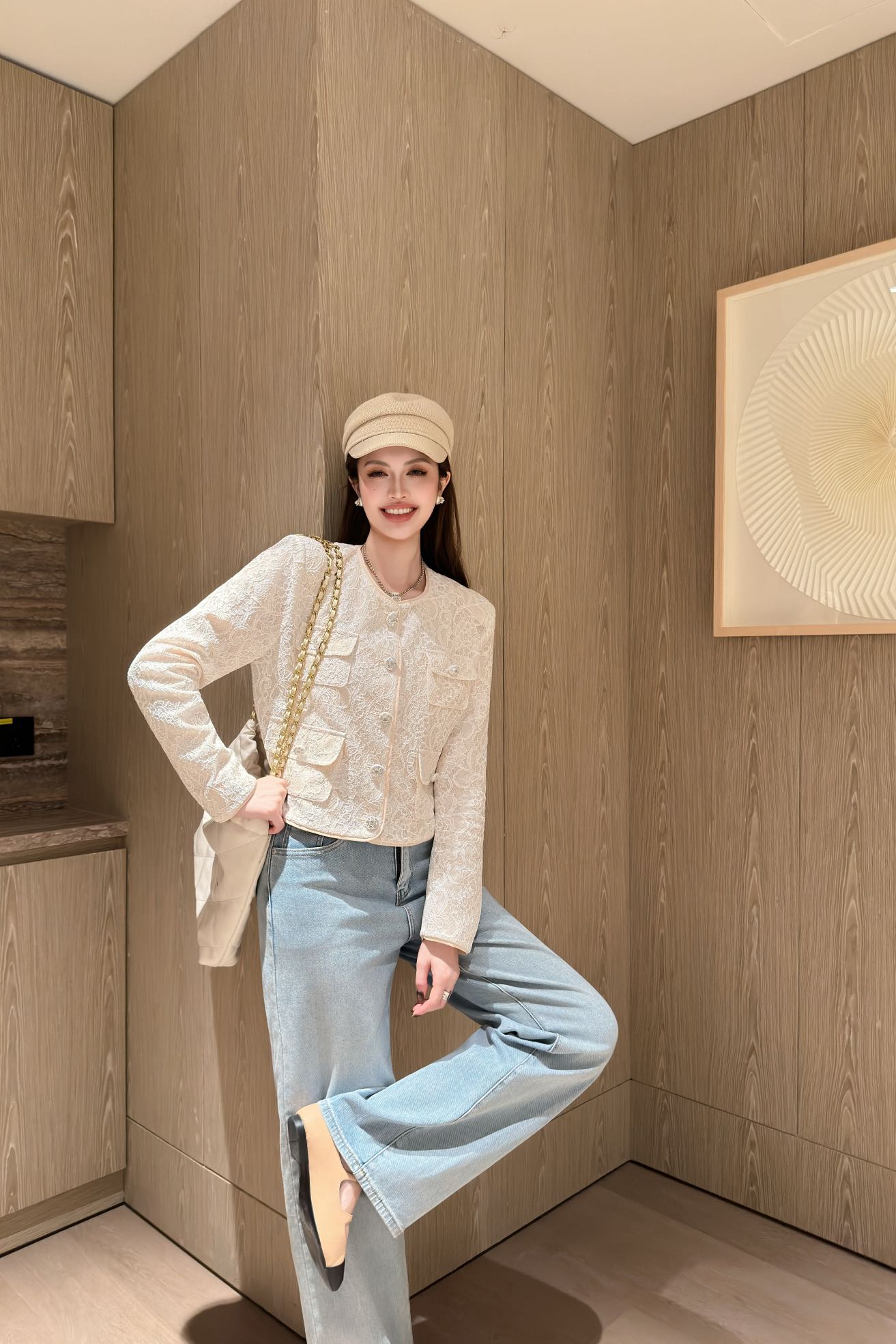 NO:472129,Chane* 25B high-end handicraft workshop series new model Heavy industry lace dress jacket丨Exclusive high-end production!  The front shoulder bag edge contour outlines the shoulder neck lines. Combined with symmetrical flip pocket decoration to add layering of the shape. The whole body is covered with embroidered lace texture design to highlight the brand tone, rich fashion matching, romantic and gorgeous style. The development of facial accessories. The round-neck cardigan jacket can be worn alone or as a coat layered!  S/M/L, Chanel, Jackets & coats,alexander wang19860909Chane* 25B高级手工坊系列新款 重工蕾丝洋装外套丨独家高版出品！正肩包边轮廓线勾勒肩颈线条 配合对称翻盖口袋装饰 增添造型层次感 通体满铺绣花蕾丝肌理设计 彰显品牌调性 丰富时尚搭配度 展现浪漫华丽风格 面辅料开发 圆领开衫外套剪裁 可单穿或作外套叠穿！现货发售S/M/L,,chanel,jackets & coats,alexander wang,Women's clothing