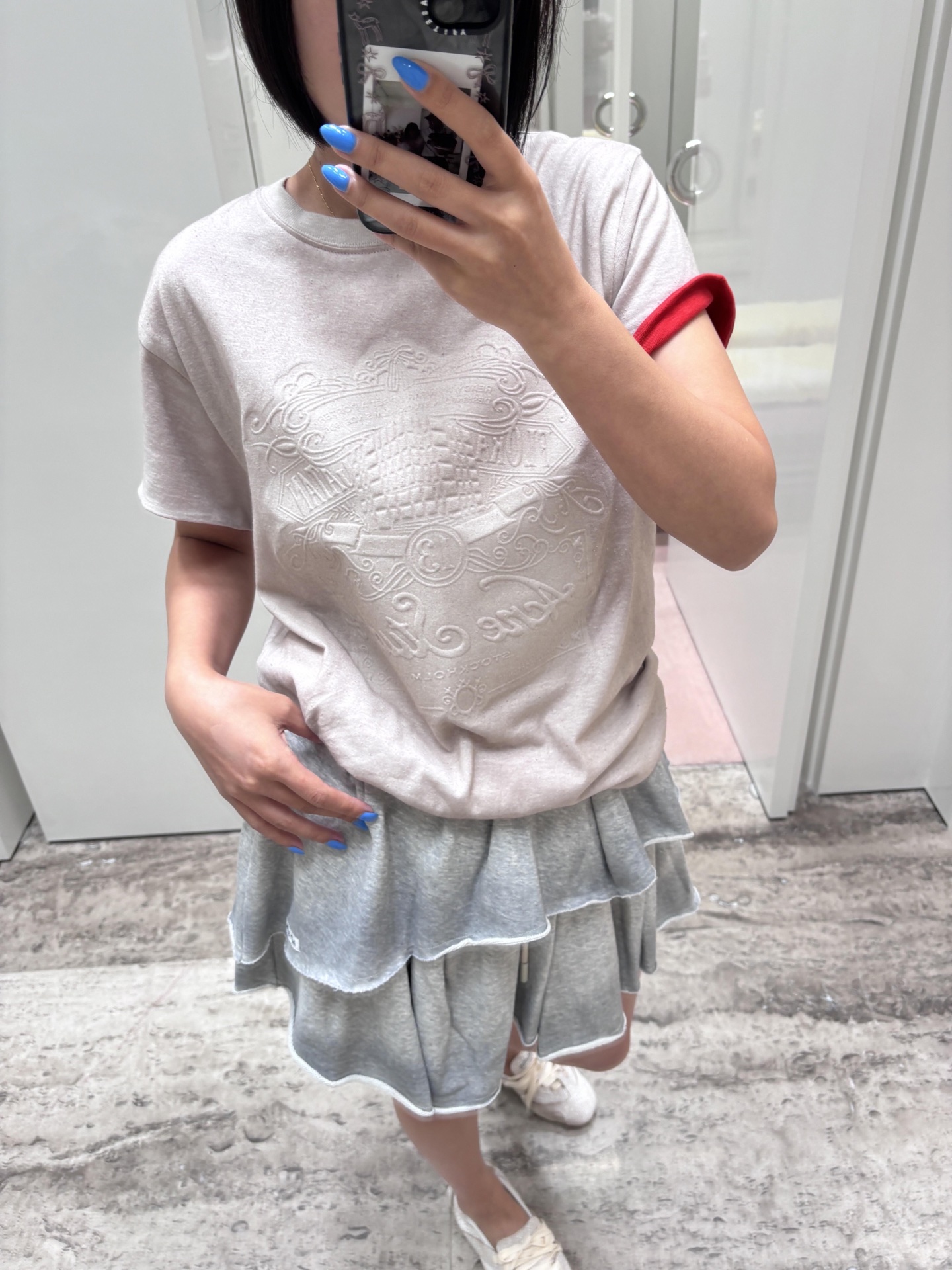 NO:474195,AcneStudio* 25Fw early autumn new color-blocked embossed logo short-sleeved T-shirt丨Exclusive high-end production!  Contrast color design is super eye-catching and three-dimensional embossed logo. Super texture, simple and yet design-like. The basic style looks high-end. The style is super slim. Whether it is a straight or a slightly fat figure, you can wear your own style. S/M/L, acne studios, dior, T-shirt, tees, t-shirt, alexander wang19860909AcneStudio* 25Fw早秋新款 拼色压花徽标短袖T恤丨独家高版出品！撞色设计超吸睛立体压花 Logo 超有质感,简约又不失设计感,基础款穿出高级范儿 而且版型超级显瘦,无论是直筒还是微胖的身材,都能穿出属于自己的风格现货发售S/M/L,,acne studios,dior,T-shirt,tees，t-shirt,alexander wang,Women's clothing