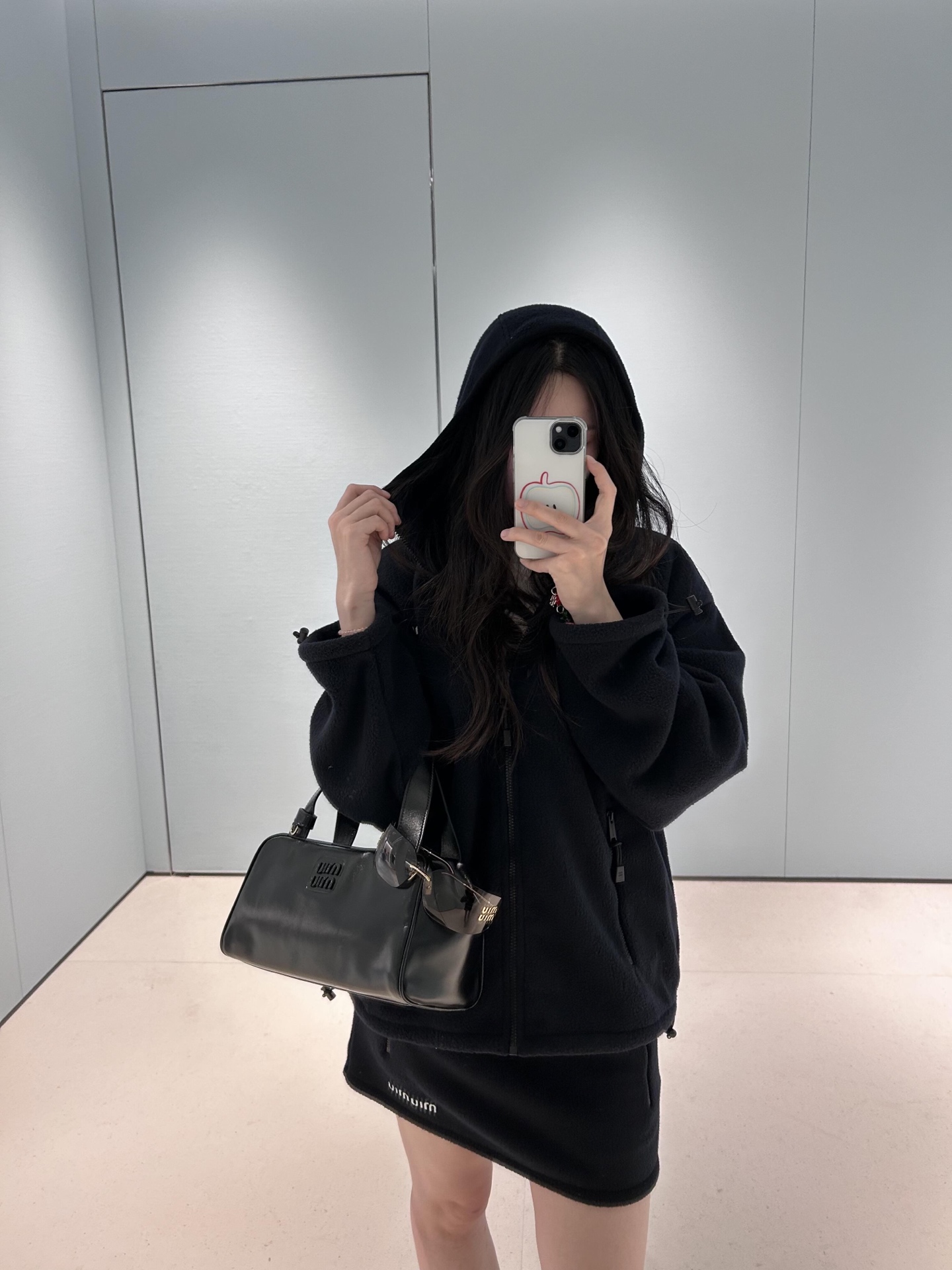 Miu Miu Fleece Hoodie Jacket with Embroidered Logo - Casual & Stylish 5 i1756201500240 7300 0 3