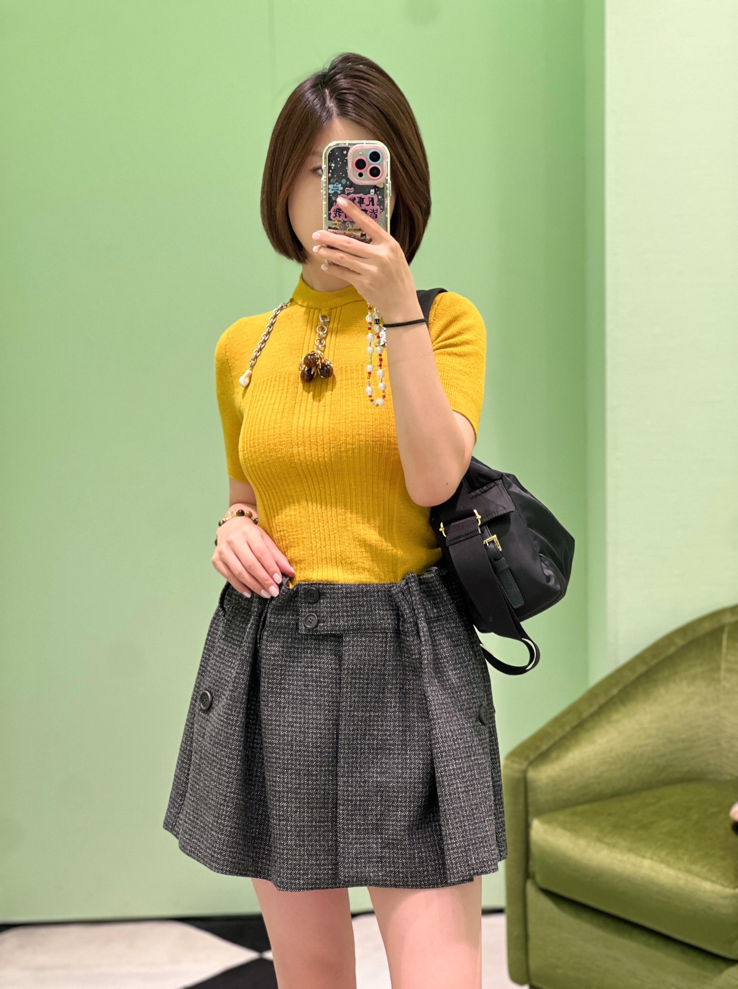 Prada Plaid Wool Mini Skirt: Retro Elegance, High-Waisted A-Line Silhouette 2 i1757745924643 1946 0 0