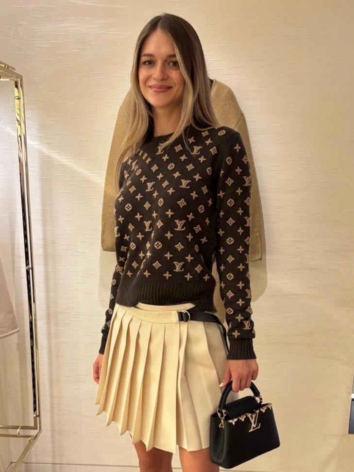 Louis Vuitton 3D Embossed Logo Cashmere Sweater - Early Autumn Collection 10 i1757748945244 4081 0 7