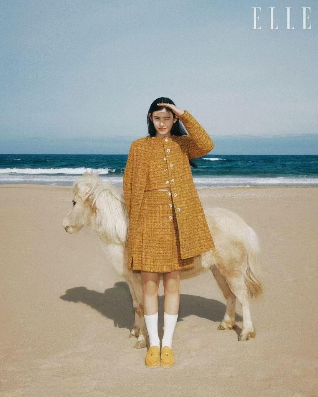 Elegant Tweed Coat: French Style Outerwear for Autumn/Winter 2 i1757932803976 6318 0 5