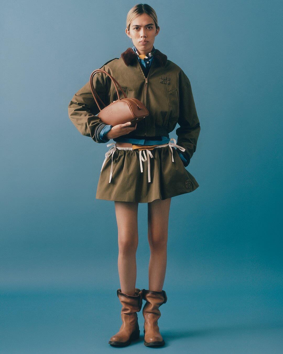 NO:713775,Official website synchronization,,19860909官网同步,,,Women's clothing