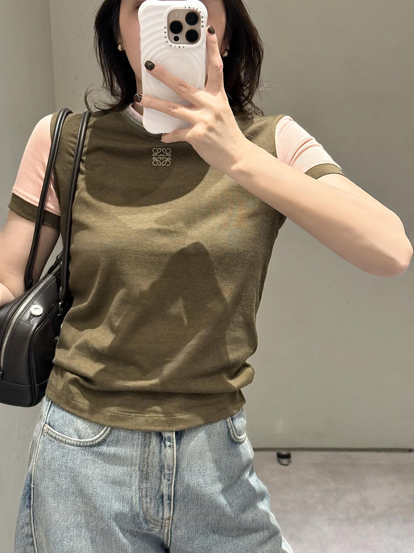 로에베 컬러 블록 아나그램 자수 코튼 반팔 티셔츠 26 SS 상세 이미지 8