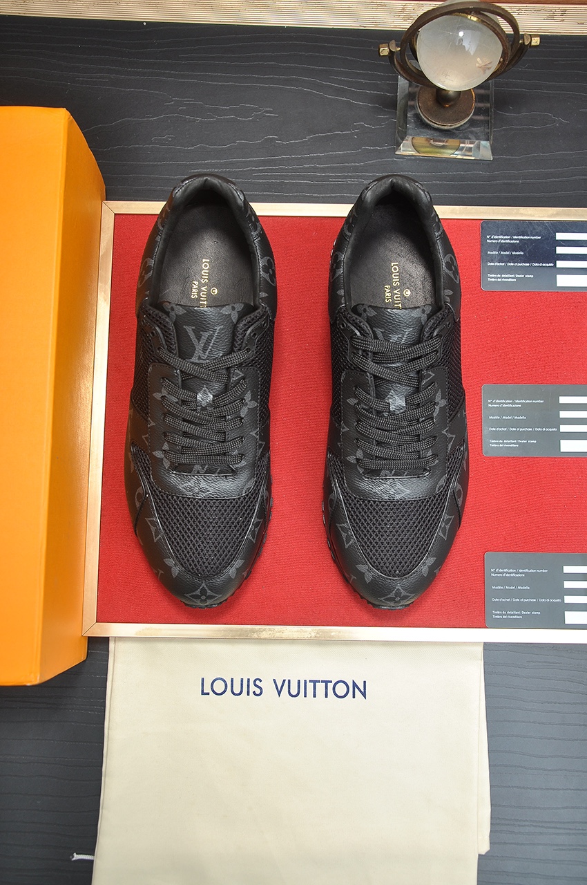 出厂价360💶【LOUIS VUITTON）（原单）新款🍀LV路易威登 *——顶级版本 LV经典潮鞋！选用进口原版牛皮  水染牛皮内里.原版耐磨橡胶大底！高品质精品！码数38-45(45定做)