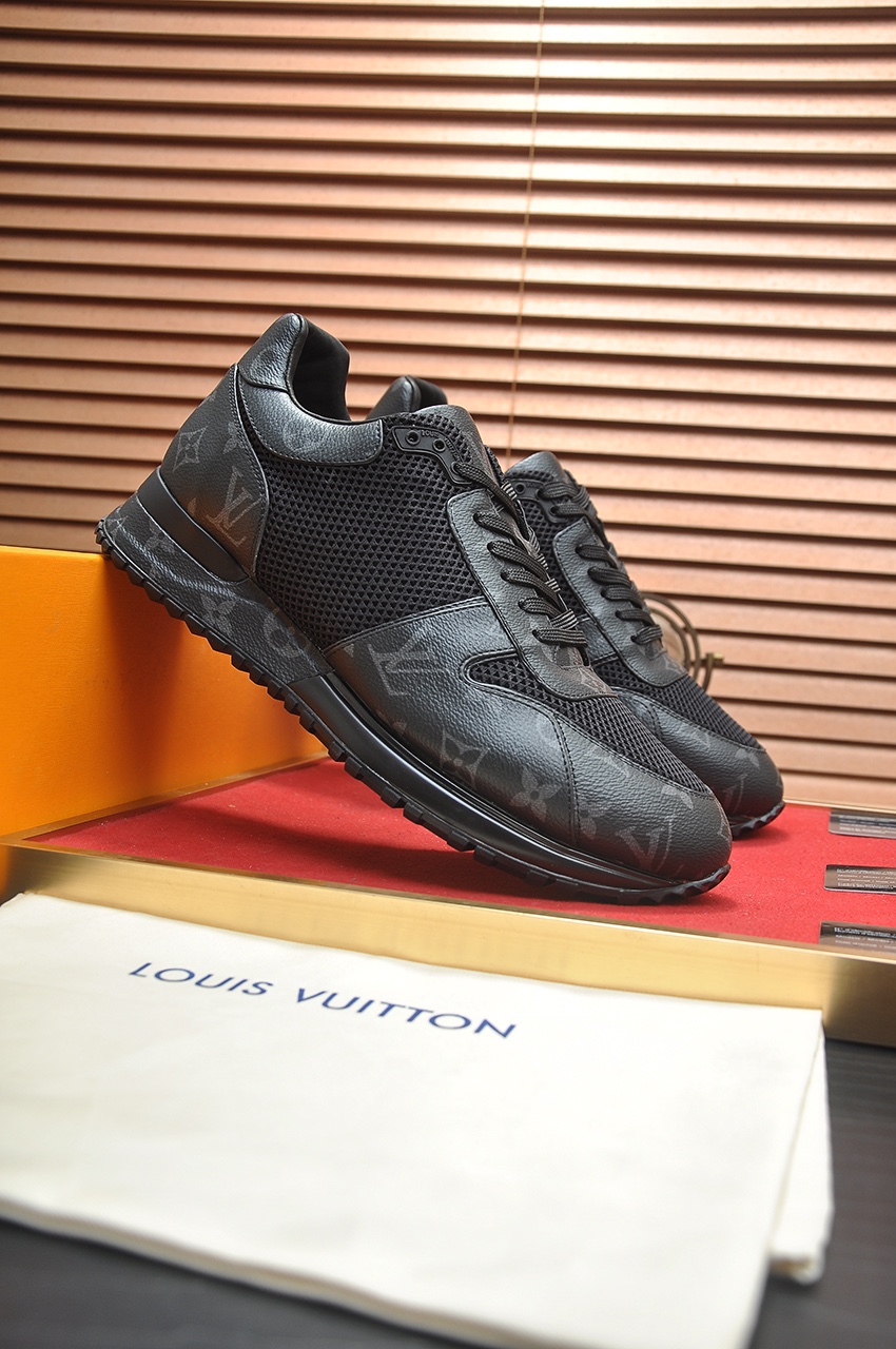 出厂价360💶【LOUIS VUITTON）（原单）新款🍀LV路易威登 *——顶级版本 LV经典潮鞋！选用进口原版牛皮  水染牛皮内里.原版耐磨橡胶大底！高品质精品！码数38-45(45定做)
