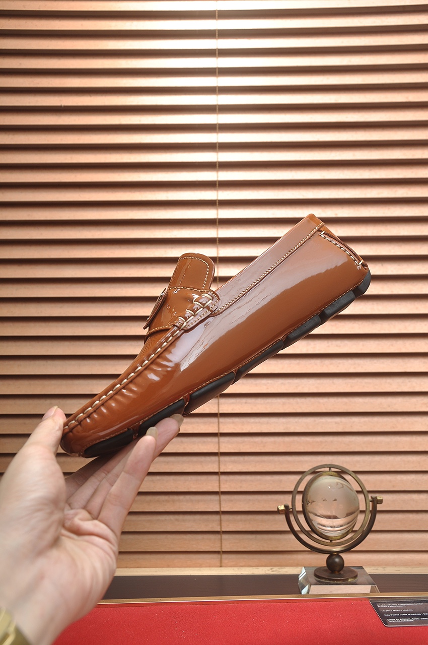 Prada Leather Loafers for Women - Comfortable, Durable, and High-Quality 6 i1725035139 5051 8