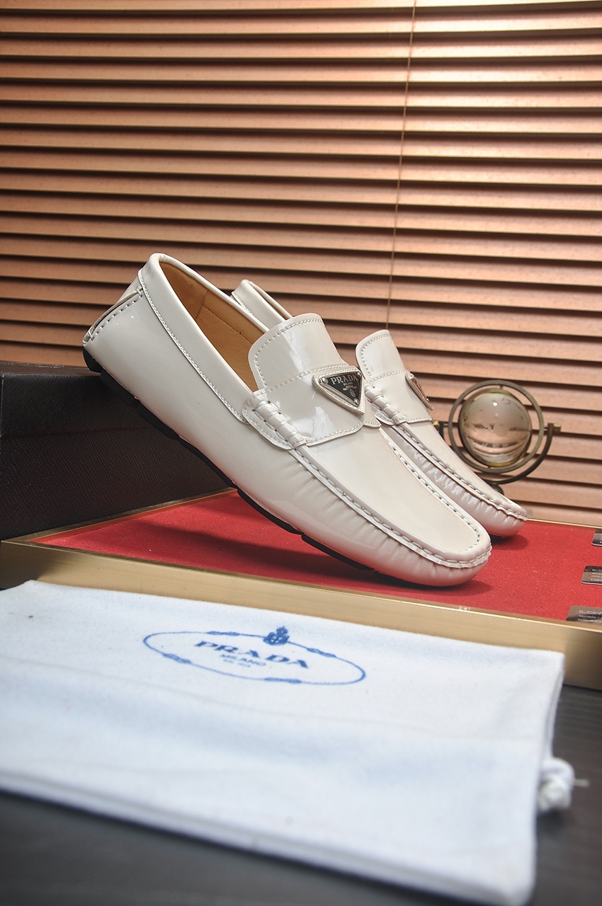 Prada Women's Leather Loafers - Classic Style & Comfortable Fit 3 i1725035151 4584 8