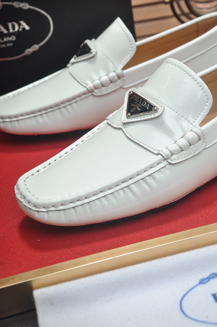 Prada Leather Loafers - Classic Style, Premium Leather, Comfortable Fit 9 i1725035163 7629 4