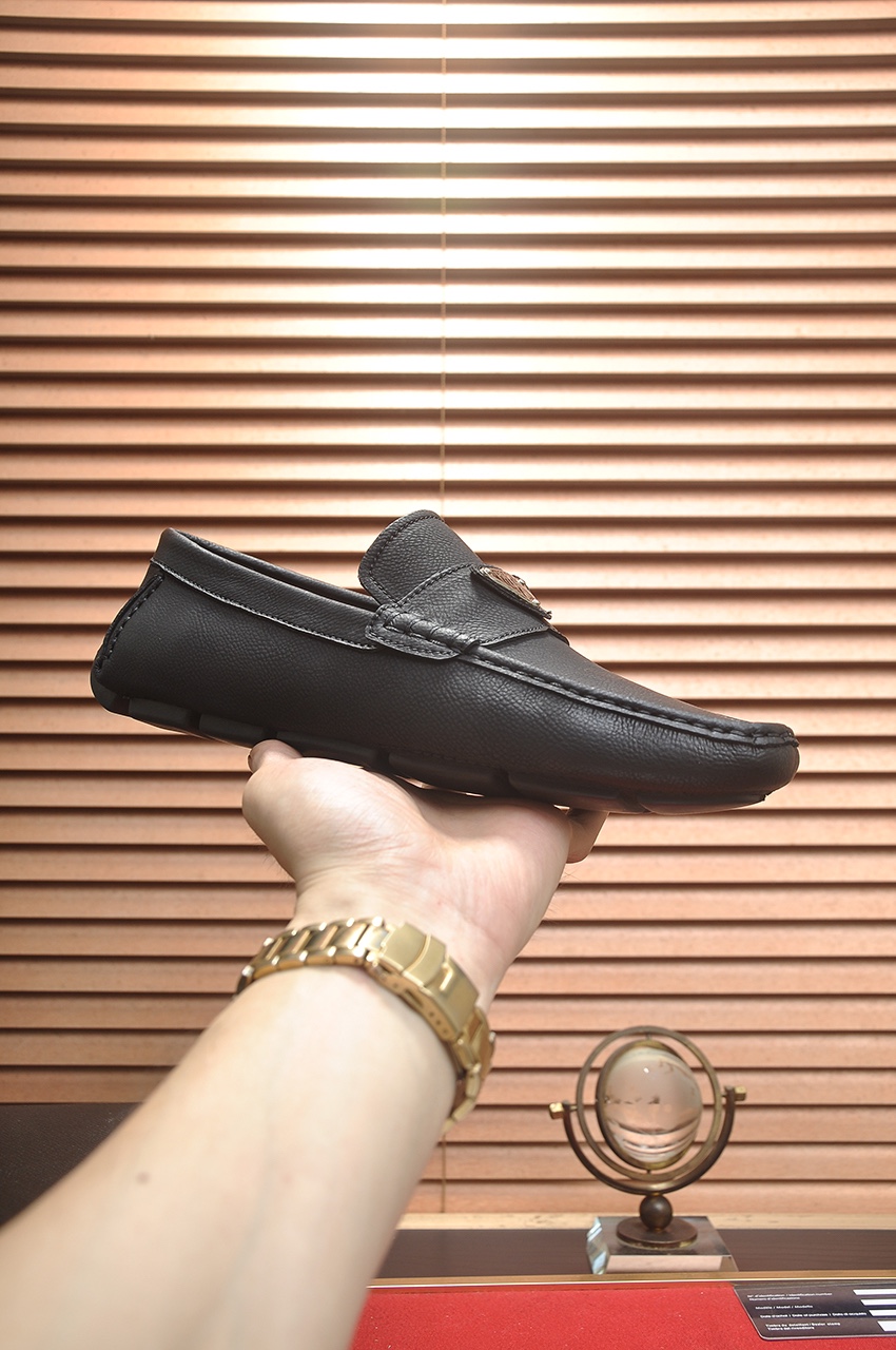Prada Men's Leather Loafers - Premium Quality, Comfortable Fit 5 i1725035174 673 6