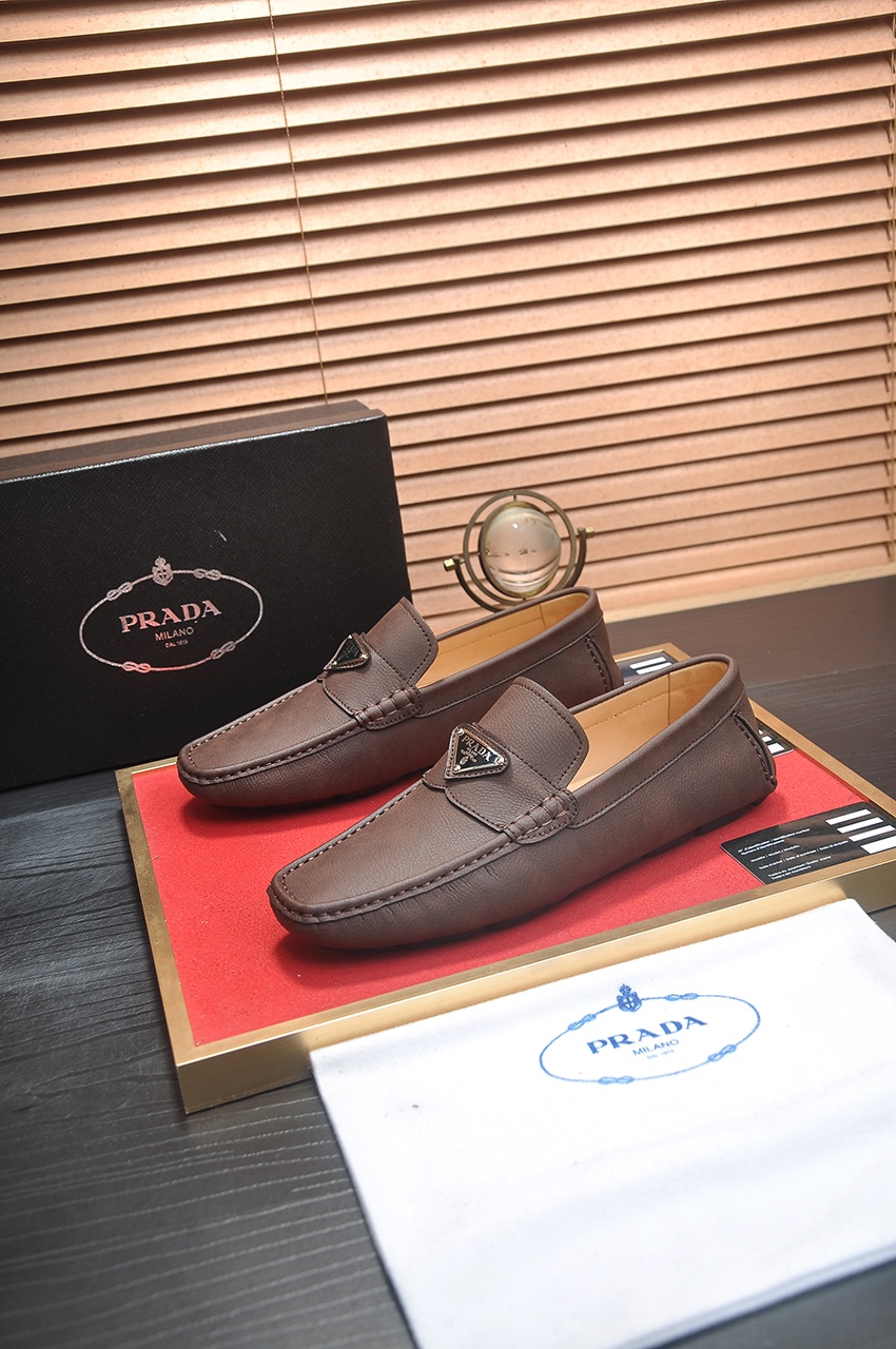 Prada Leather Loafers for Men, Original Leather, Rubber Sole, Various Sizes 4 i1725035186 9653 4