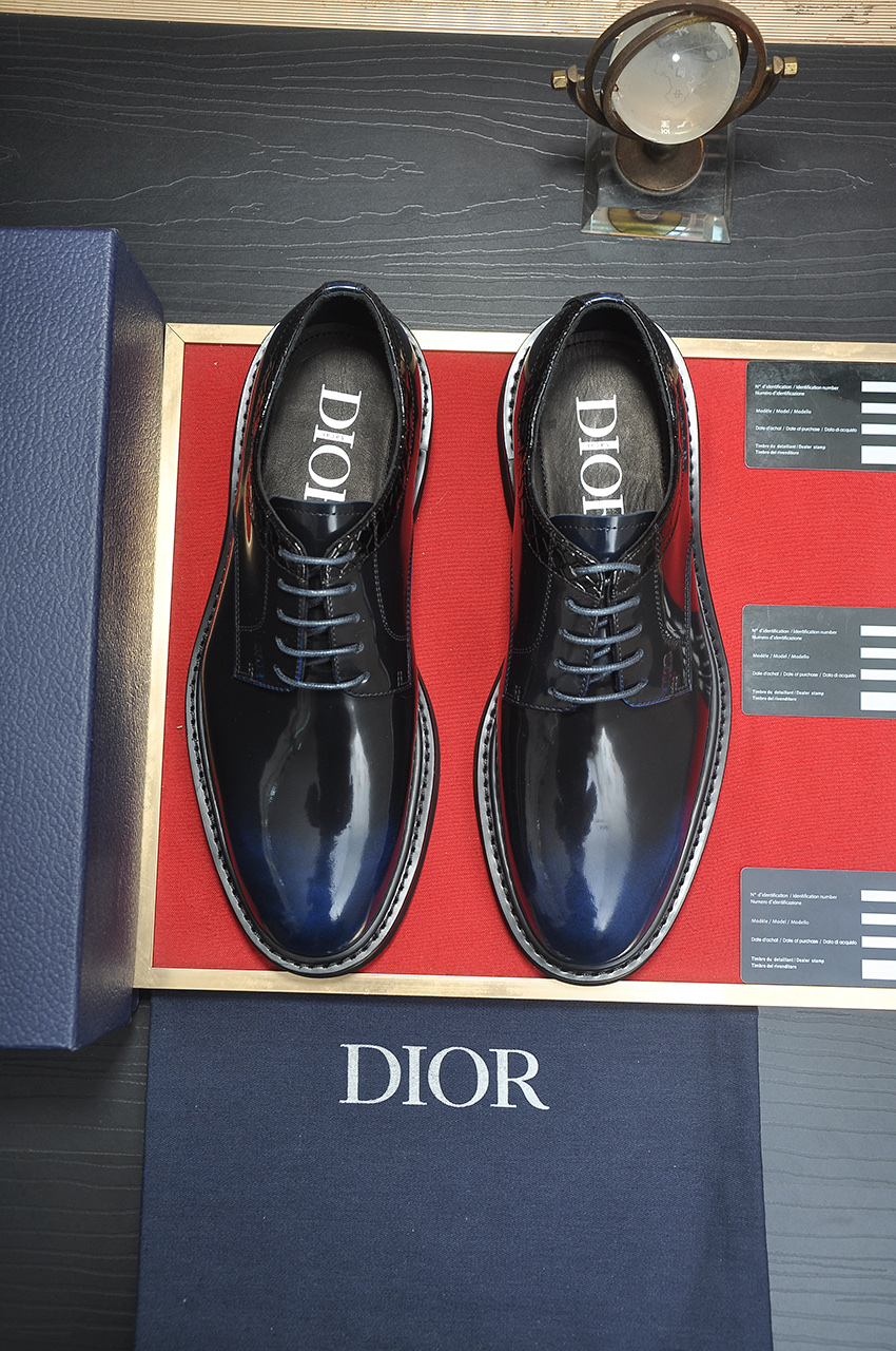 NO:605014,[Dior] (water-dyed cowhide lining) Dior original 1:1 high quality, imported original material, imported original cowhide, water-dyed cowhide lining, original TPU outsole, code number: 39-44 (38 45 custom-made, non-refundable),, dior, dior, cowhide19860909【Dior】（水染牛皮内里）迪奥原版1:1高品质,进口原版料,进口版原牛皮,水染牛皮内里,原版TPU大底,码数:39-44（38 45订做不退换）,,dior,dior,cowhide,Men's shoes