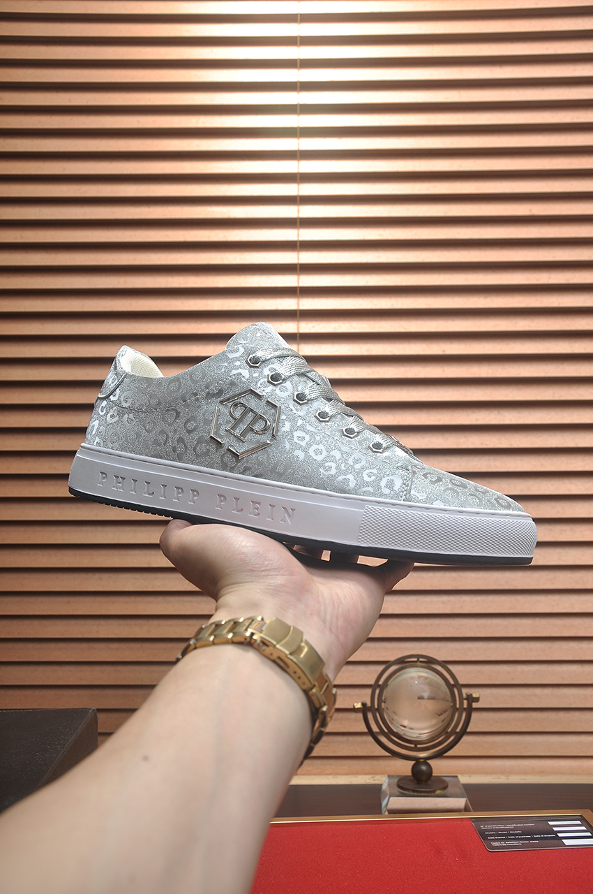 NO:272399,【PHILIPP PIEIN】 (full sheepskin lining) (Philip Prín) official website latest original mold opening, fabric original head layer grain calfskin, original hardware wheel head, lining sheepskin lining [Strong] fine workmanship, perfect last, size: 38 to 45 (45 custom made without return and exchange), PHILIPP PLEIN, cowhide, sheepskin19860909【PHILIPP PIEIN】（全羊皮内里）（菲利普普萊茵）官网最新款原版开模,面料原版头层粒面小牛皮,原版五金轱辘头,裡料羊皮内里[强]做工精细,完美楦型,码数:38到45(45定做不退换),,PHILIPP PLEIN,cowhide,sheepskin,Men's shoes