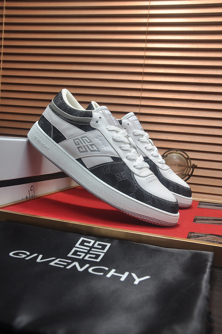 Givenchy Men's City Sport Low Sneakers Designer Luxury Shoes 4 i1741106685626 5451 0 2