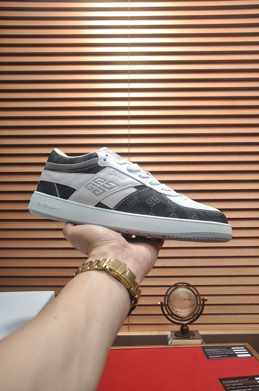 Givenchy Men's City Sport Low Sneakers Designer Luxury Shoes 2 i1741106685628 8987 0 0