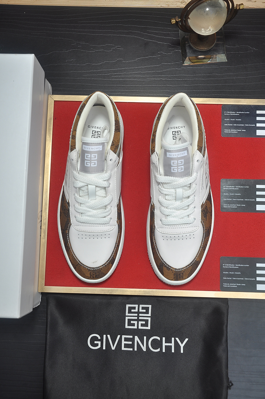 Givenchy Men's City Sport Sneakers in Printed Fabric 3 i1741106720424 8459 0 1