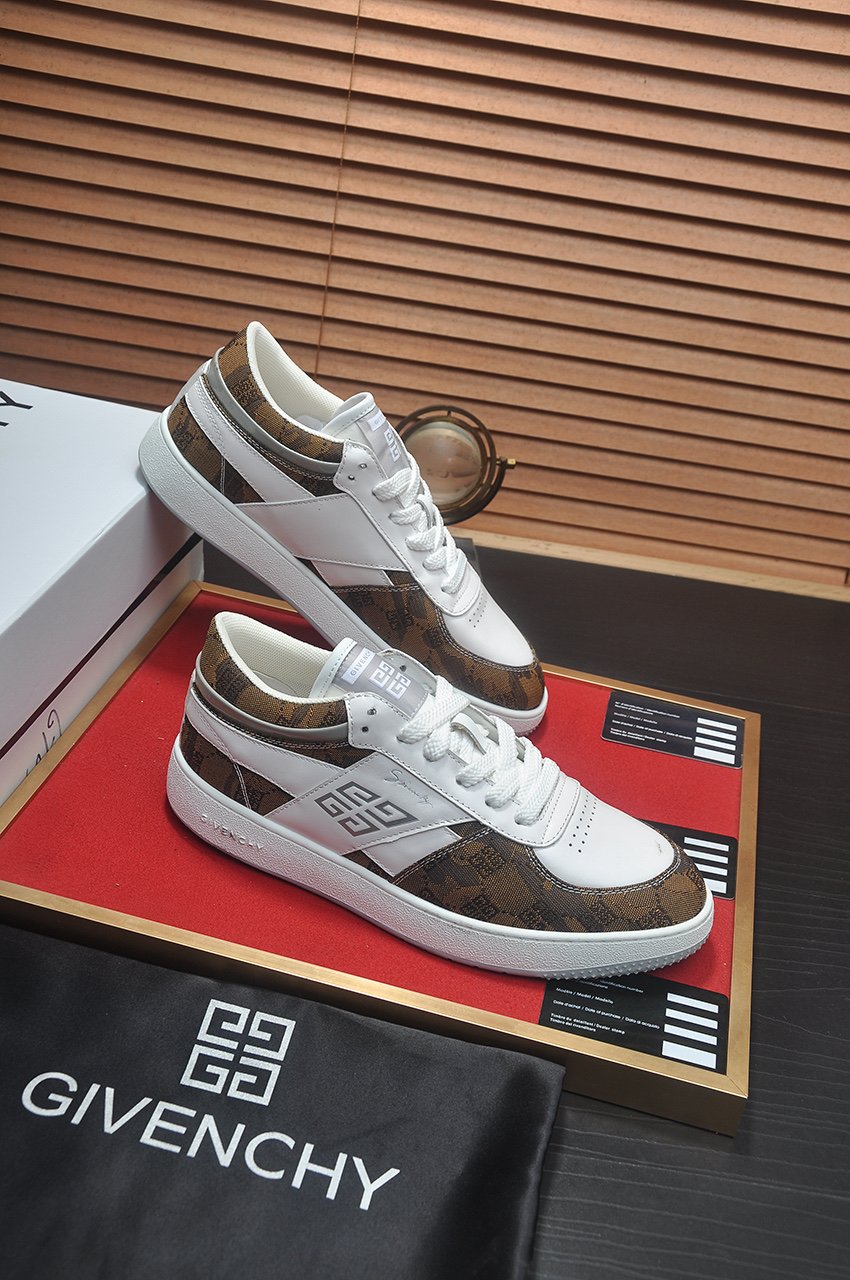 Givenchy Men's City Sport Sneakers in Printed Fabric 7 i1741106720913 2680 0 5