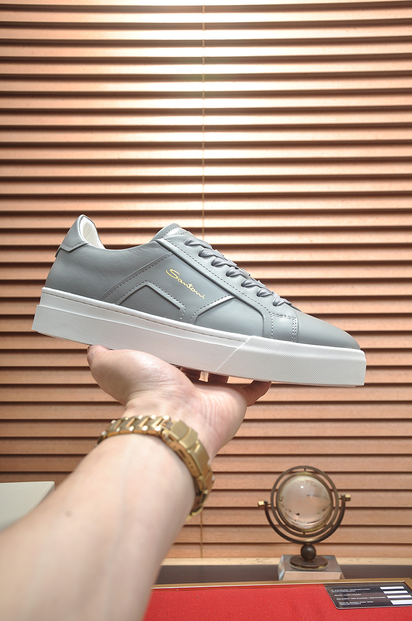 NO:272865,[Santoni] European Santoni/New Sports and Casual Shoes The counter is launched simultaneously with the original version 1:1 Original shoe shoes are developed, very comfortable to put on, fine workmanship The upper is made of top layer cowhide, with brand logo logo on the side, original board soft rubber outsole, casual and fashionable, high-end quality, size 38-45, (45 can be customized), cowhide19860909【圣东尼】欧洲Santoni/新款运动休闲鞋 专柜同步上线原版本 1:1原鞋鞋开发,上脚非常舒适 做工精细 鞋面由头层牛皮制成,侧边饰有品牌logo标志 ,原板柔软橡胶大底,休闲时尚,高端品质,码数38-45,(45可定做),,cowhide,Men's shoes