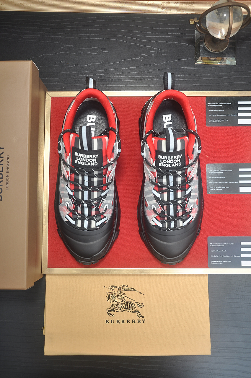 Burberry Low-Top Sneakers in Classic Check, Leather Lined, Size 38-44 3 i1742233999403 4643 0 1