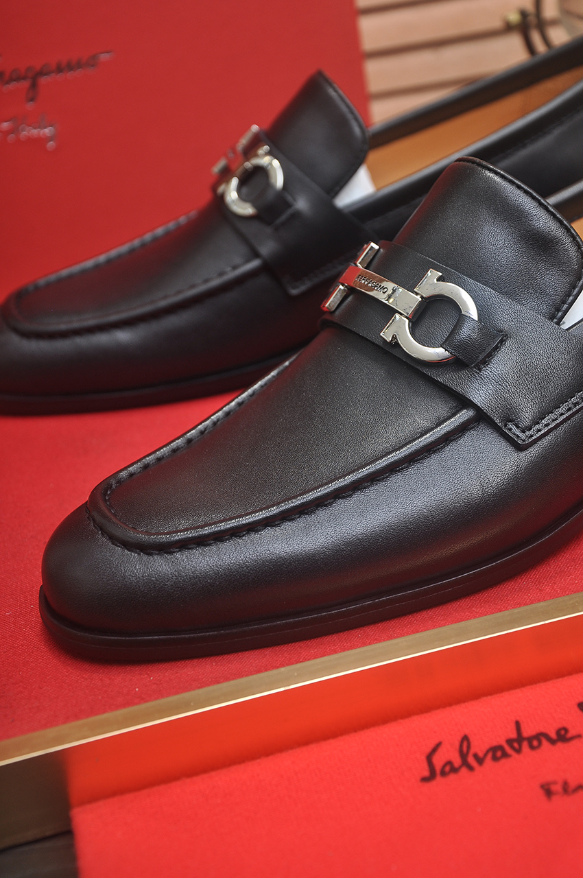 Ferragamo Men's Leather Loafers with Metal Buckle - Imported Quality 9 i1742234228263 2393 0 7