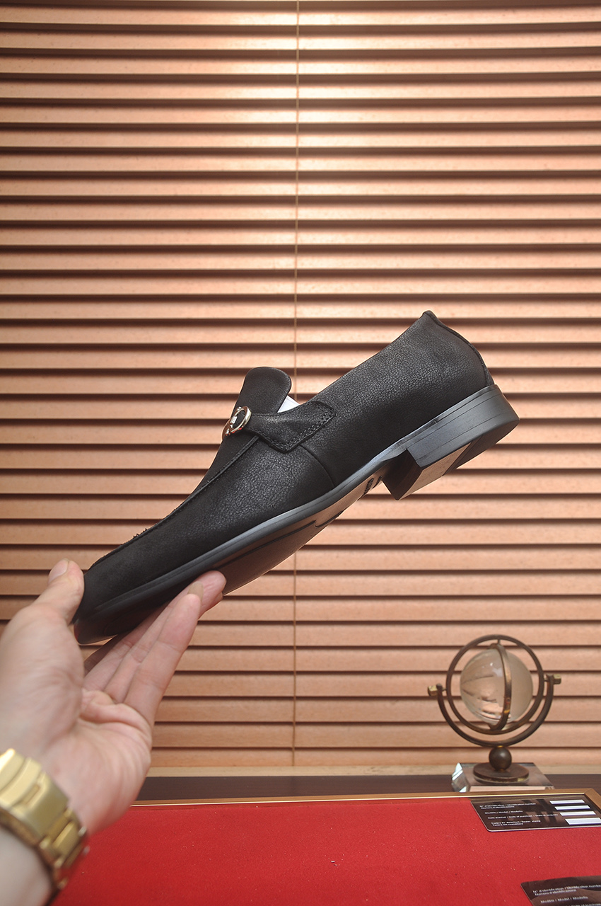 Ferragamo Men's Leather Loafers with Metal Buckle - Dress Shoes 6 i1742234292060 213 0 4