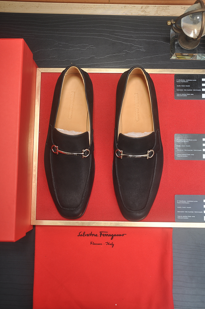 Ferragamo Men's Leather Loafers with Metal Buckle - Dress Shoes