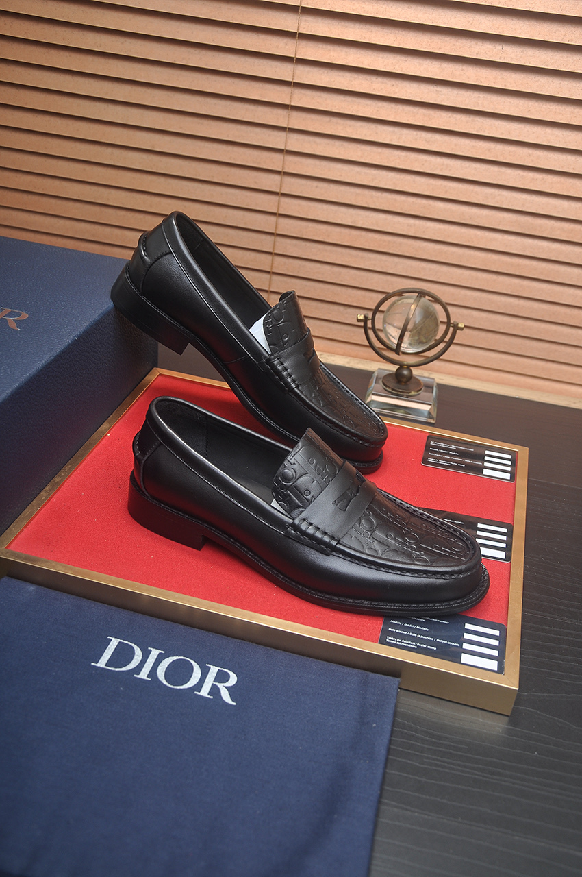Dior Leather Loafers for Men - Iconic Style & Superior Comfort 7 i1742234339043 533 0 5