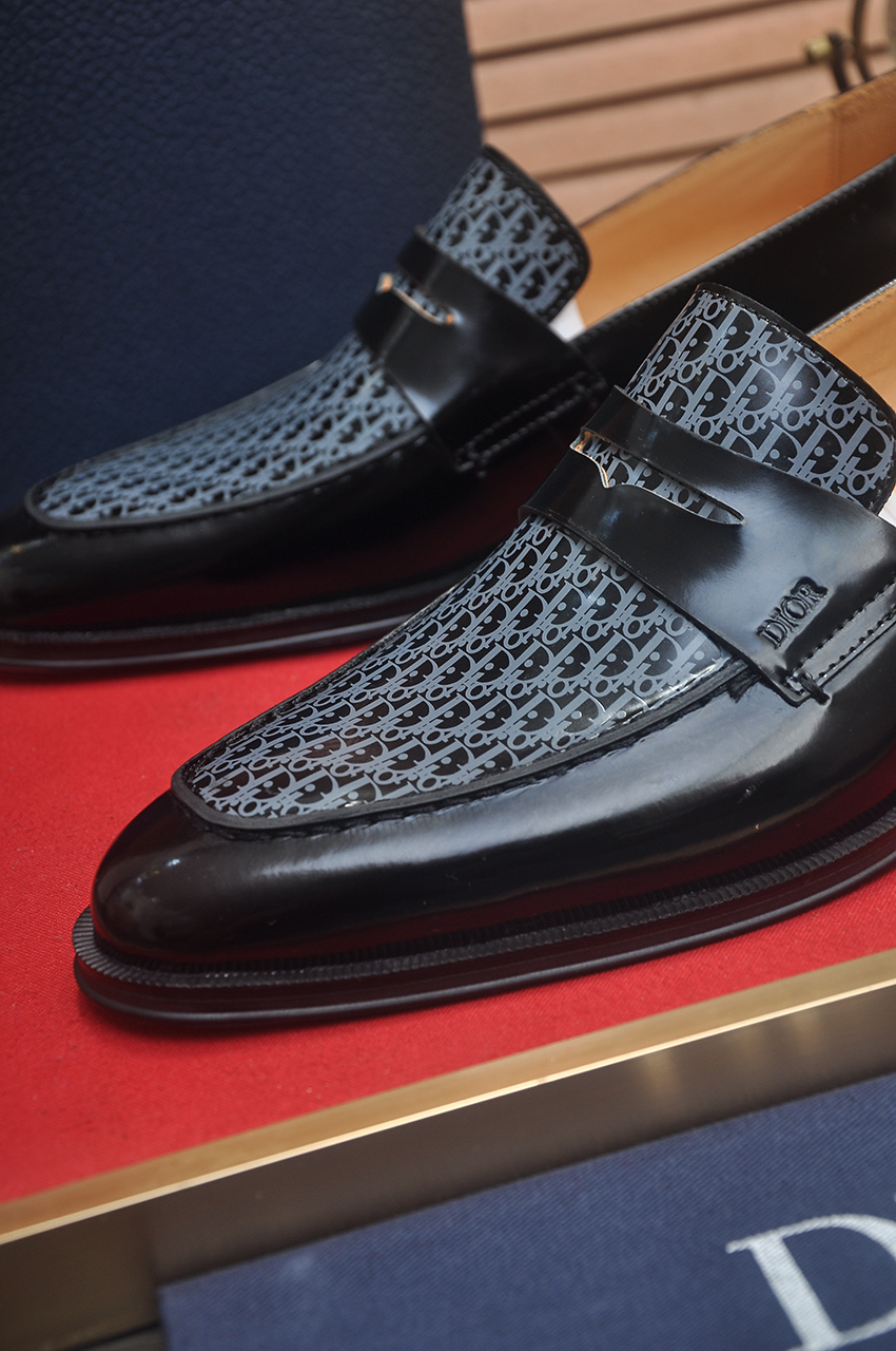 Dior Black Leather Loafers with Oblique Motif - Size 38-44 9 i1742234456744 5333 0 7