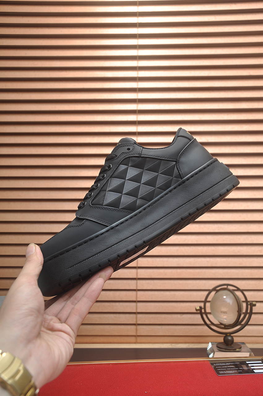 Prada Men's Black Leather Sneakers - Luxury Italian Design, Comfortable Fit 6 i1742577710534 2541 0 4