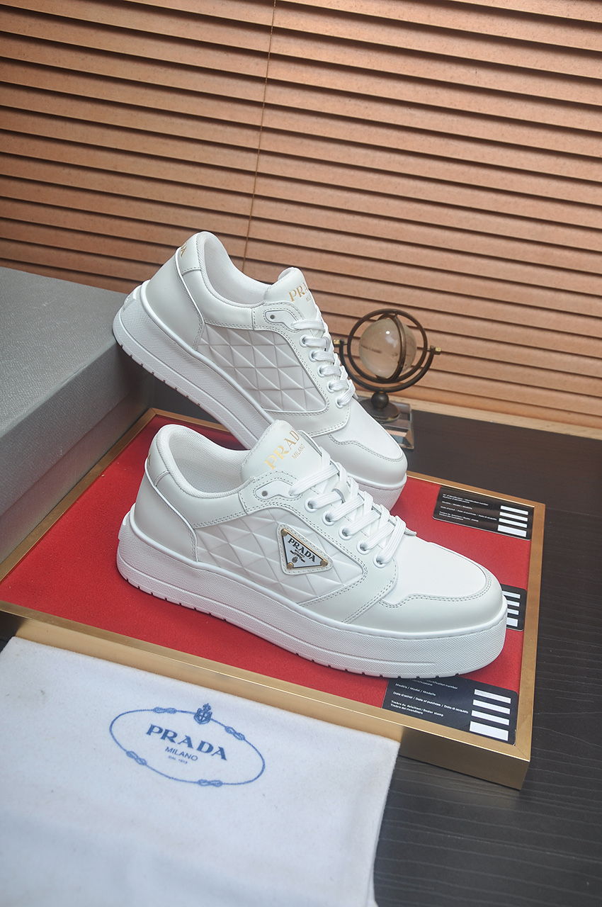 Prada White Leather Sneakers for Men, Stylish and Comfortable 7 i1742577748766 1994 0 5