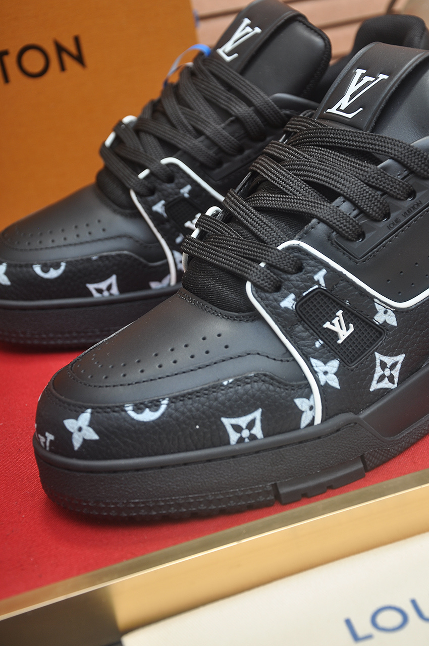 Louis Vuitton Trainer Maxi Sneaker Black Leather Monogram, Men's Size 39-45 9 i1742577827365 1293 0 7