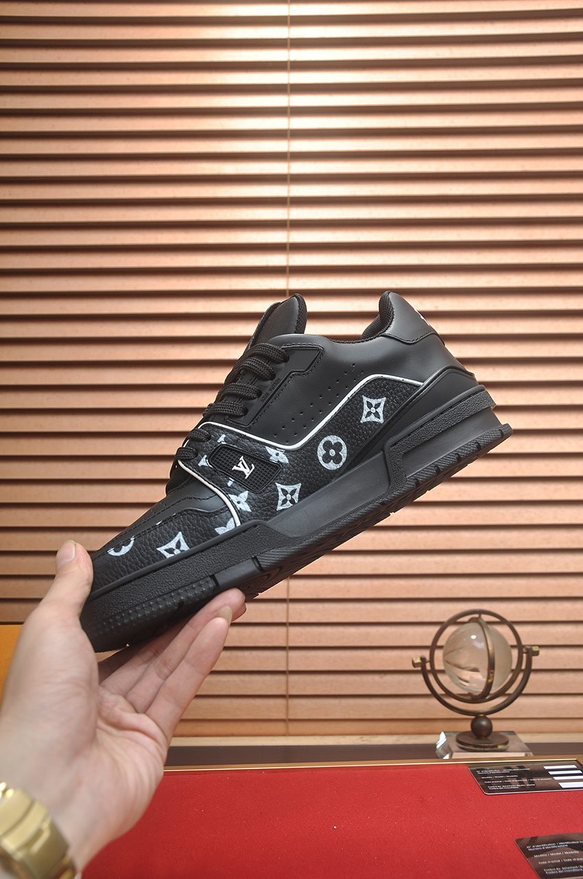 Louis Vuitton Trainer Maxi Sneaker Black Leather Monogram, Men's Size 39-45 6 i1742577827390 4034 0 4