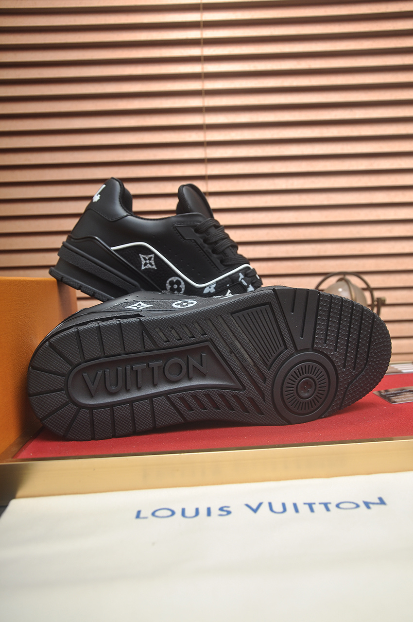 Louis Vuitton Trainer Maxi Sneaker Black Leather Monogram, Men's Size 39-45 8 i1742577828057 7077 0 6