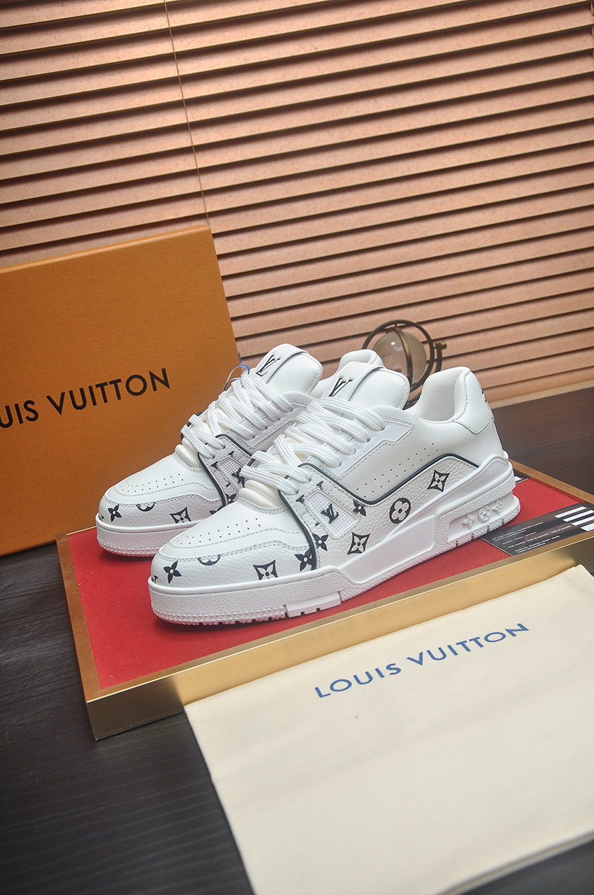 Louis Vuitton Trainer Maxi Sneaker: Leather, Monogram Design, Comfortable Fit 5 i1742577874888 4896 0 3