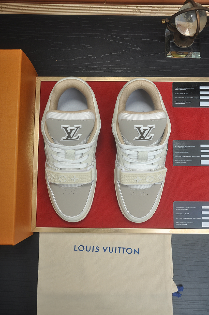 Louis Vuitton Trainer Maxi Sneaker: Premium Leather, Iconic Design 3 i1742577989525 3929 0 1