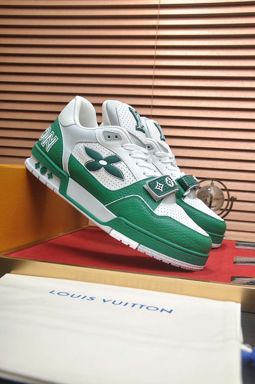 Louis Vuitton Trainer Maxi Sneakers White Green Leather Monogram,Limited Edition 4 i1742578187719 8292 0 2