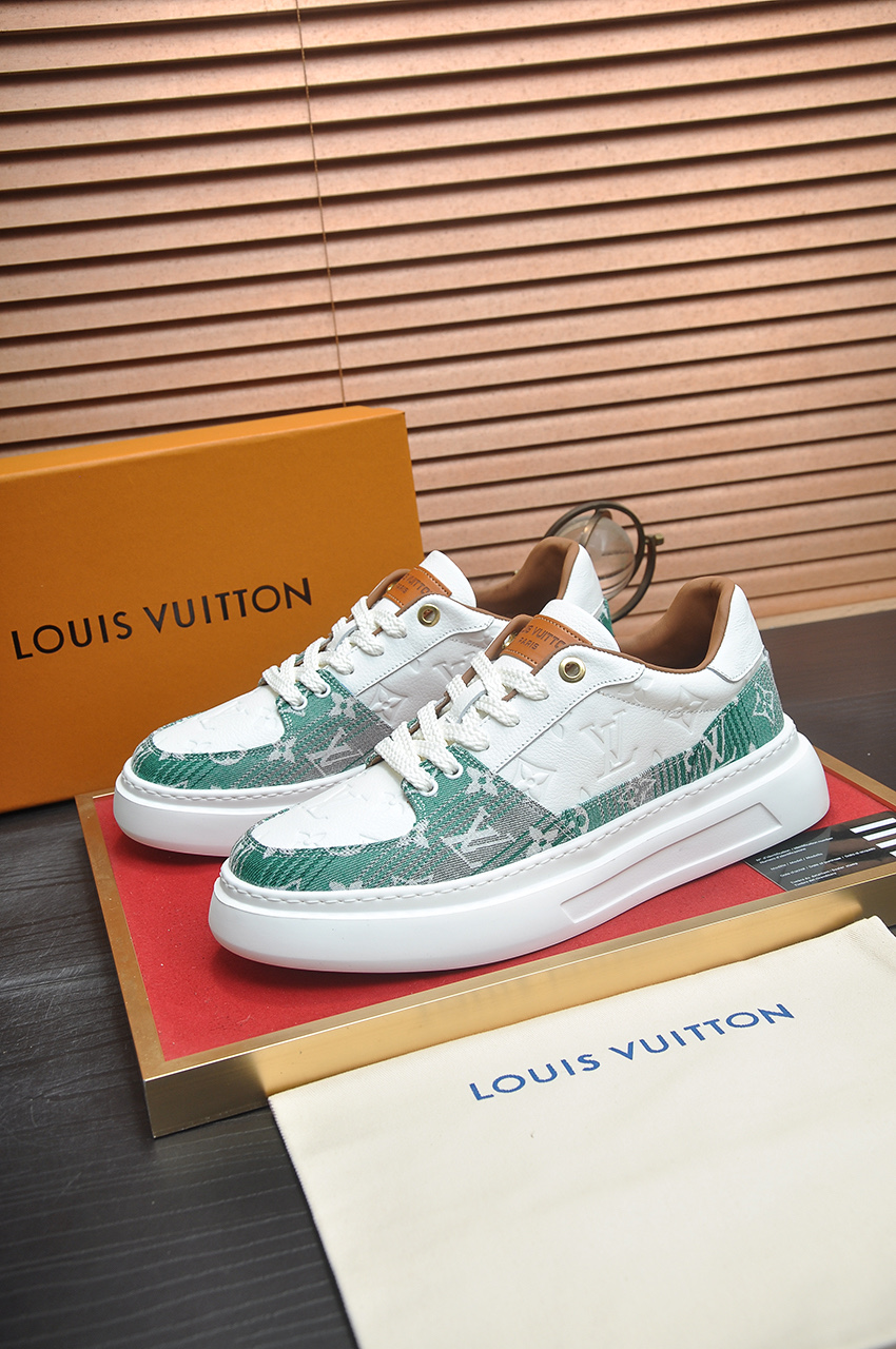 Louis Vuitton Men's White Leather and Green Monogram Low-Top Sneakers 5 i1742927377871 4076 0 3